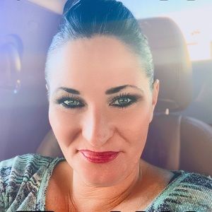 Meet your Posher, Erika